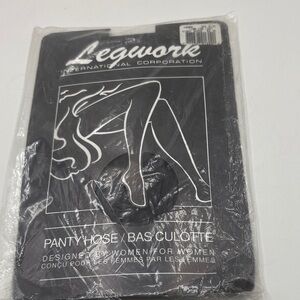 Vintage Legwork pantyhose panty Hose Night Shade one size ( 100-150lbs) Canada